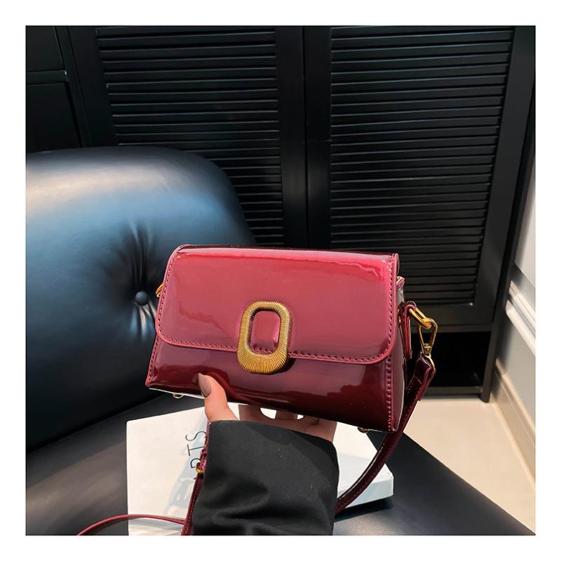 Textured small bag women's spring new simple shoulder high value versatile messenger small square bag