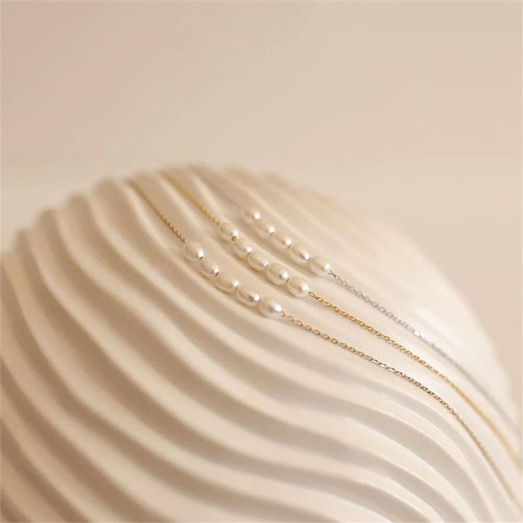 Elegant Freshwater Pearl Necklace with 14K Plated Titanium Steel Clavicle Chain - Versatile Design for Women