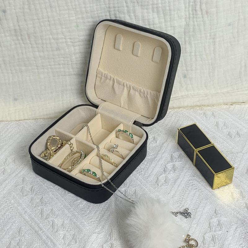 

Portable jewelry storage box travel small high-end exquisite large-capacity earrings ring antioxidant jewelry box 10×10×5cm