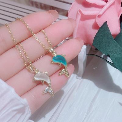 Simple and Personalized Cat's Eye Stone Little Dolphin Necklace, Cute Female Crowd, Popular Collar Chain, Versatile Jewelry