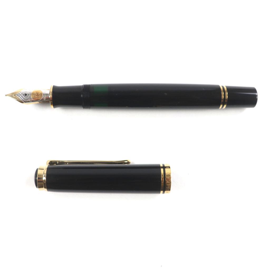 Pristine PERIKAN Fountain Pen Sovereign Engraved Logo Black Gold 18K M800 Used