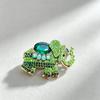 European Retro Rhinestone Elephant Brooch: Three-Dimensional Alloy Animal Pin for Fashionable Clothing Accessories