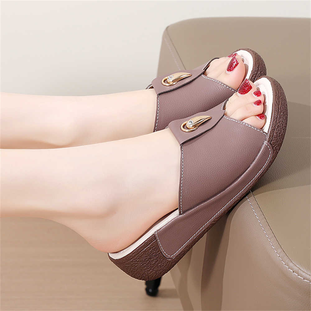 Fashion Natural Cowhide Size 35 Womens Loafer Soft Sandals For Women Shoes Slippers Room Sneakers Sport Footwears Shouse Unusual