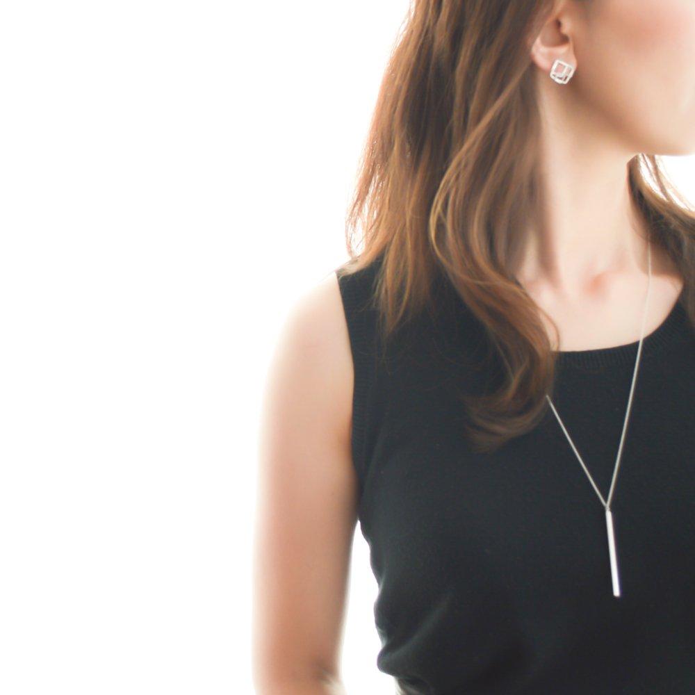 [Naot Jewelry] Square Motif Pierce Stud Earrings Silver np010