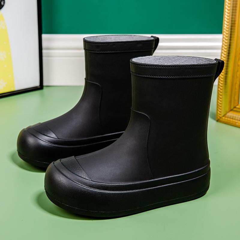 

Новая дождевая обувь водонепроницаемая обувь короткая труба модная студенческая средняя труба нескользящие водные сапоги 39