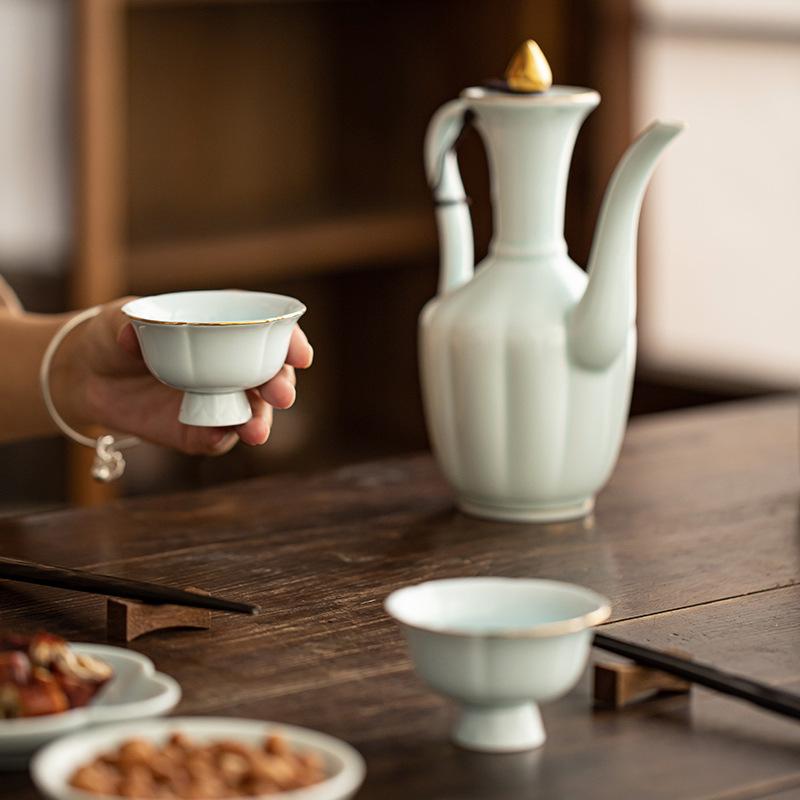 Song Dynasty Style Ceramic Wine Pot Chinese Tea Handheld Jug Home Liquor Dispenser Tall Wine Cup