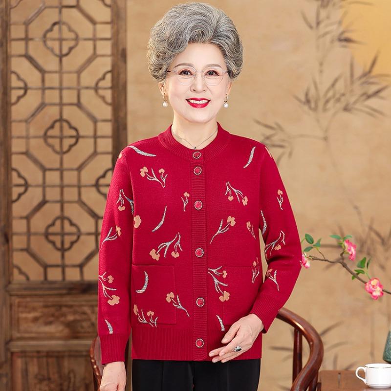 Elderly spring and autumn cardigan sweater women's thermal underwear piled and thickened grandma knitted sweater mother winter coat
