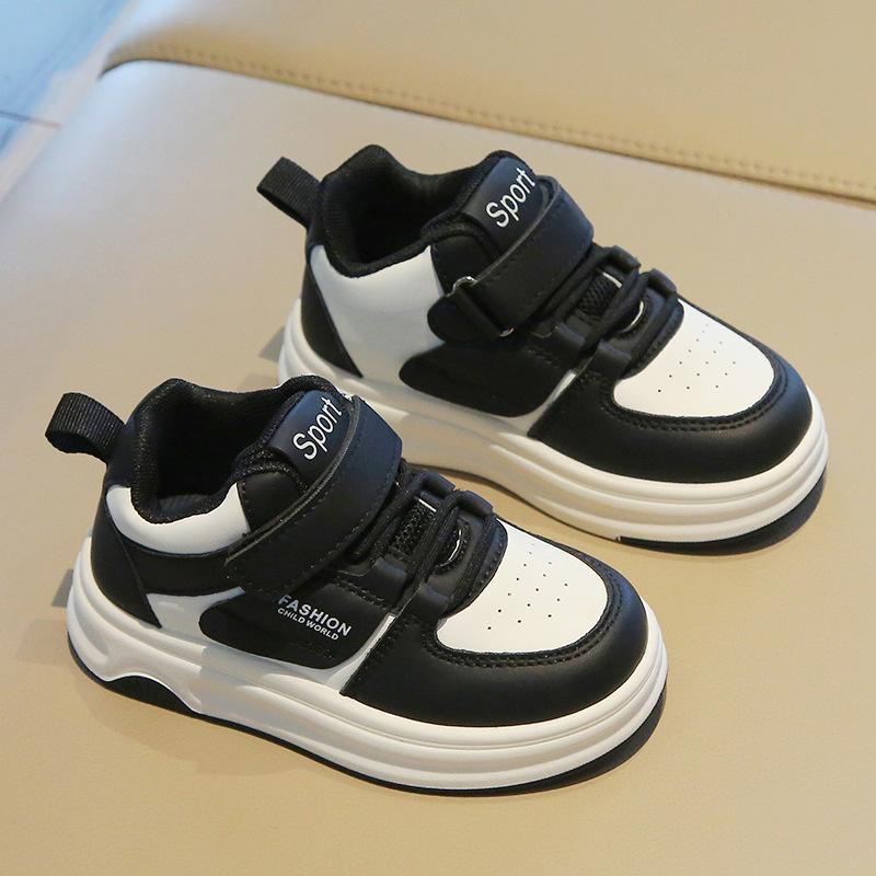 Children's sports shoes 2025 spring and autumn new girls' little white shoes high-top boys' casual board shoes soft-soled baby shoes list