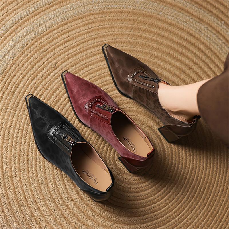 Мода Нові Весняні Гостроносі Леопардові Туфлі з Коров'ячої Шкіри для Жінок Модні Жіночі Туфлі-Човники Жіноче Взуття Масивні Підбори Лофери Високі Підбори