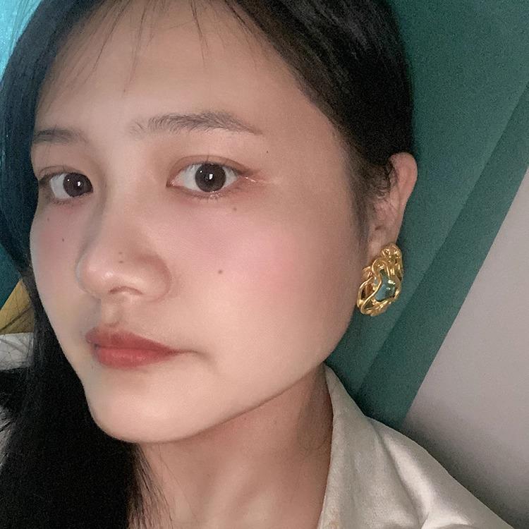 European and American exaggerated heavy industry metal gold geometric flower earrings advanced sense retro cold wind medieval hollow earrings