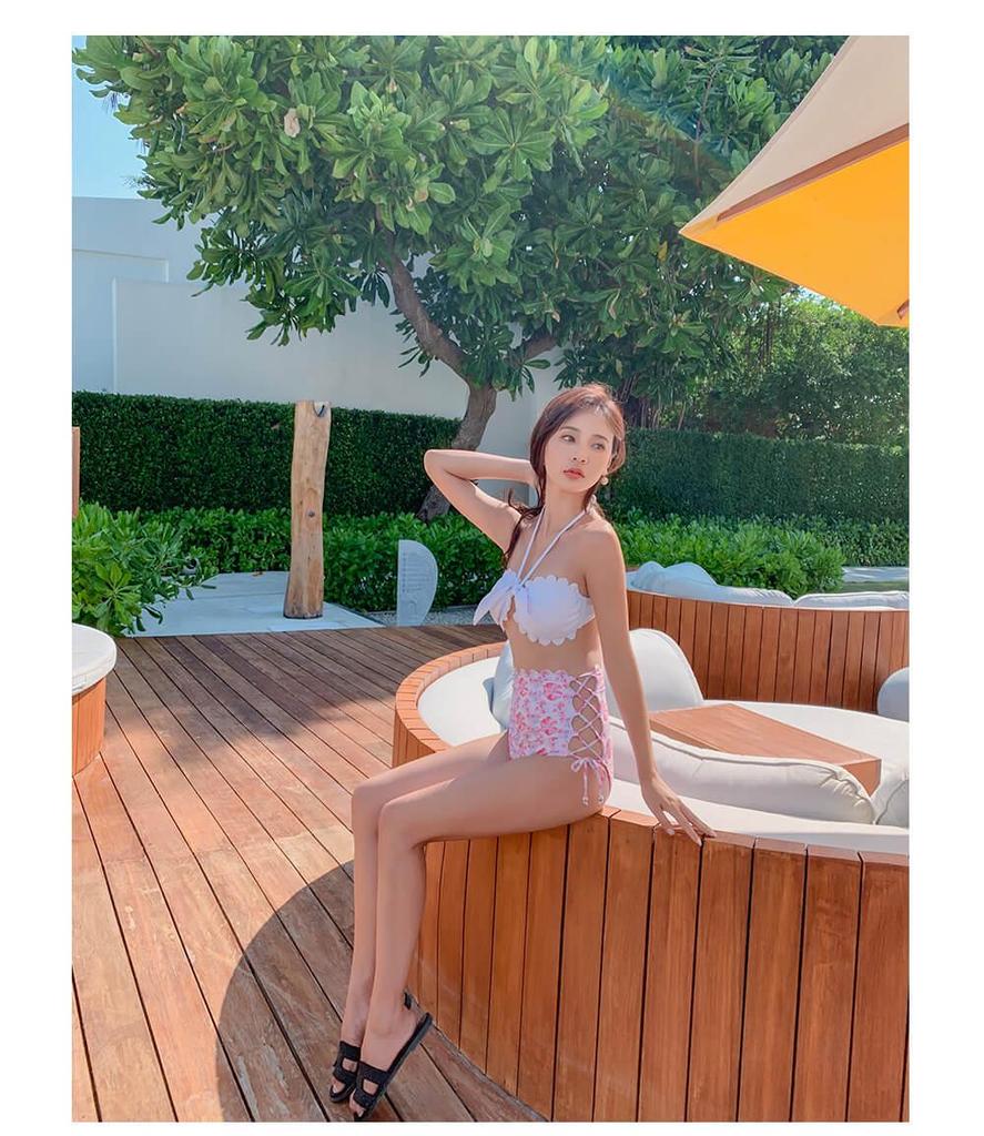 Export Japan Sexy Lace Split Swimsuit for Seaside Holidays