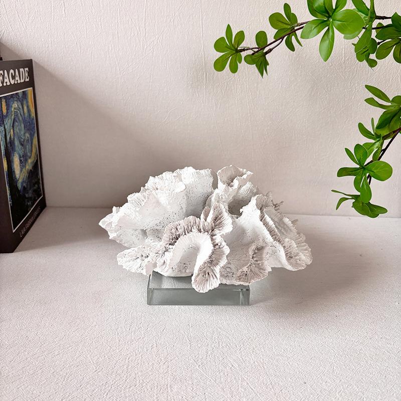 

Coral Sculptures Nordic Modern Sculpture Interior Aesthetic Creative Room Ornaments Elegant Luxury Figurines Table Decorations