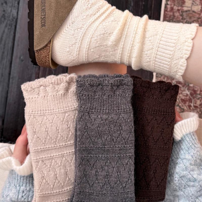 Women's White Wool Mid-Calf Lace Socks, Japanese Style Autumn/Winter Thickened Knit Boot Socks