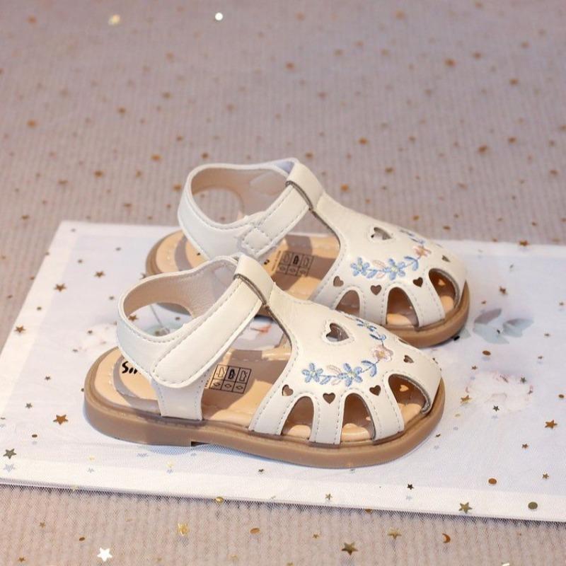 Anti-slip Sandals for Girls, New Style, Soft Sole Shoes
