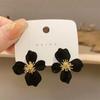 Luxury Atmosphere Black Velvet Flower Earrings For Women