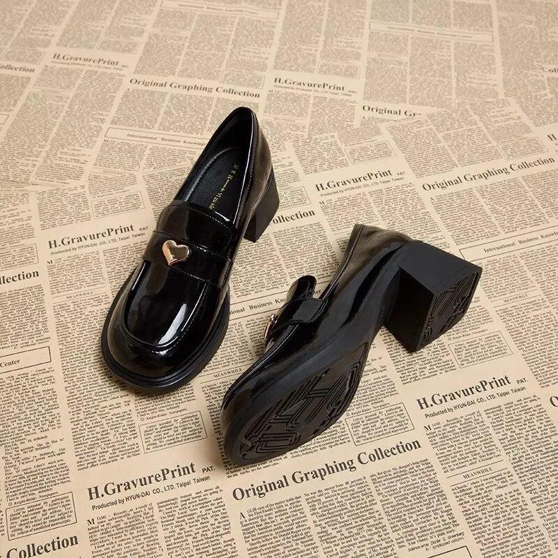 

Новые туфли-лодочки, женские туфли-лодочки без шнуровки на высоком каблуке, женская обувь-оксфорды с круглым носком, однотонные кожаные туфли на платформе в форме сердца, женские туфли 35 чёрный