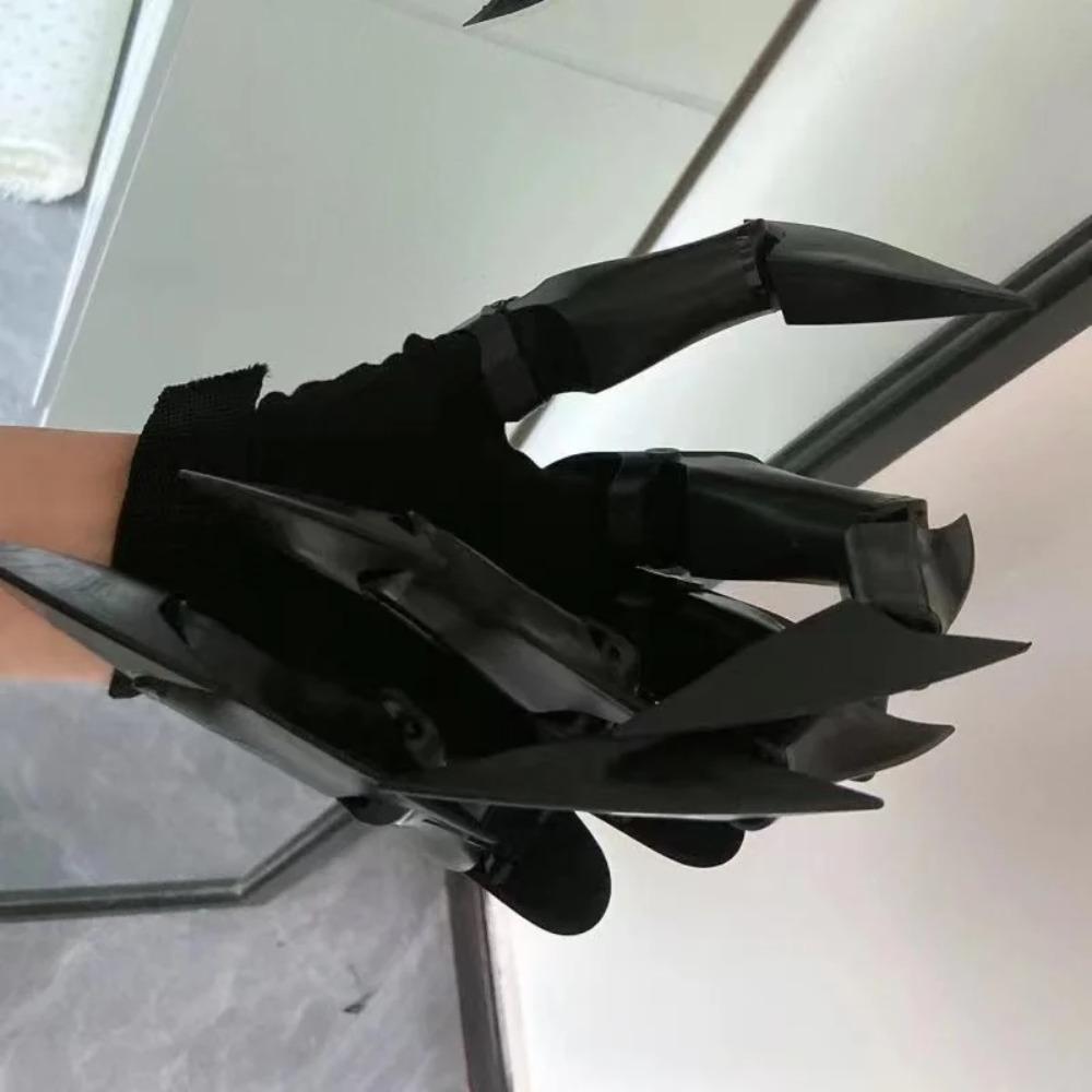 Halloween pinza manipolatrice mobile Nero tecnologia secondaria cos vestire gancio volante artiglio freddo giocattolo anello guerriero oscuro regalo
