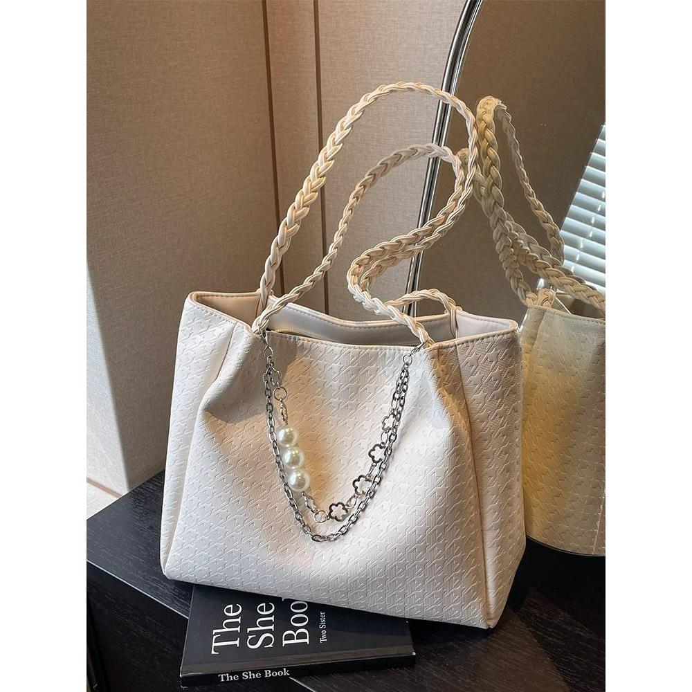 Wholesale large-capacity bags Women's versatile shoulder bag chain Student class bag Commuter tote bag Women's shoulder bag