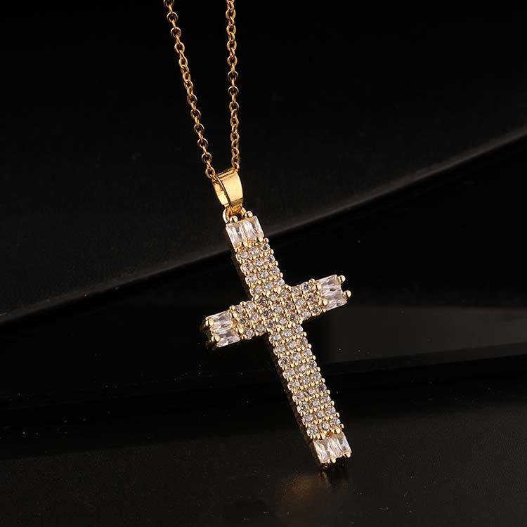 Cross necklace, zircon, European and American necklace, titanium lock chain, Instagram retro punk, personalized pendant, niche design