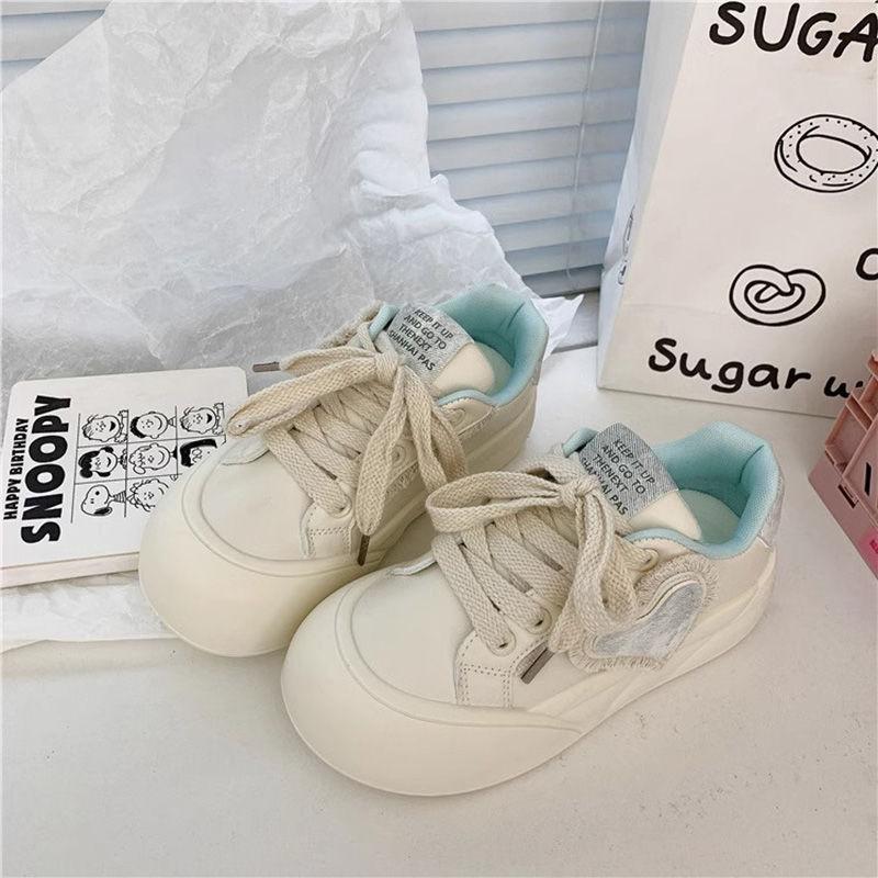 Campus Style Guochao Platform White Shoes Women's 2025 Autumn Ugly Cute Big Head Love Bread Shoes Student Versatile Board Shoes
