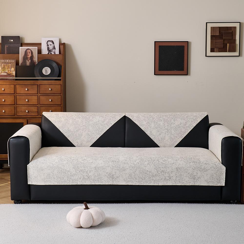 

Luxury Bronzing Sofa Cover for Living Room Non-Slip Sofa Cushion Mat Couch Towel Sectional Couch Cover Home Decor for All Season 70X70cm