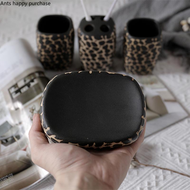 Ceramic Bathroom Five Piece Set Leopard Bathroom Wash Supplies Toiletries Mouth Cup Toothbrush Holder Lotion Bottle Soap Dish