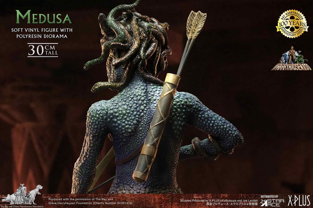 Star Ace Toys Medusa Soft Vinyl Socha Výška 320 mm PVC lakovaný Kompletní obrázek cca. Bez měřítka