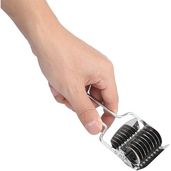 2pcs Pasta Noodle Cutter, Stainless Steel Manual Noodle Cutter Roller Dough Cutter Pasta Spaghetti Noodle Lattice Rolle Kitchen Baking Tool