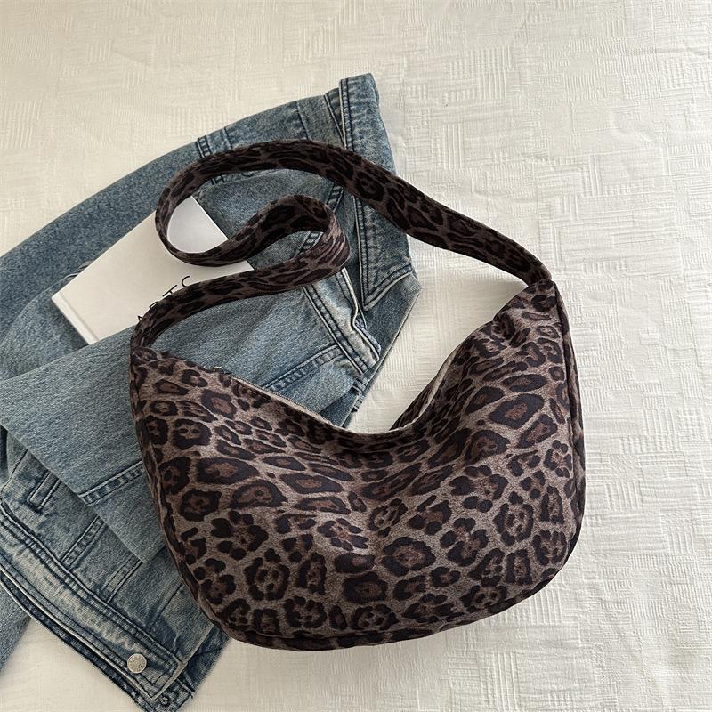 Autumn and Winter Popular Leopard Print Large-capacity Bag Women's 2025 New Casual Shoulder Bag Slack Tote Bag