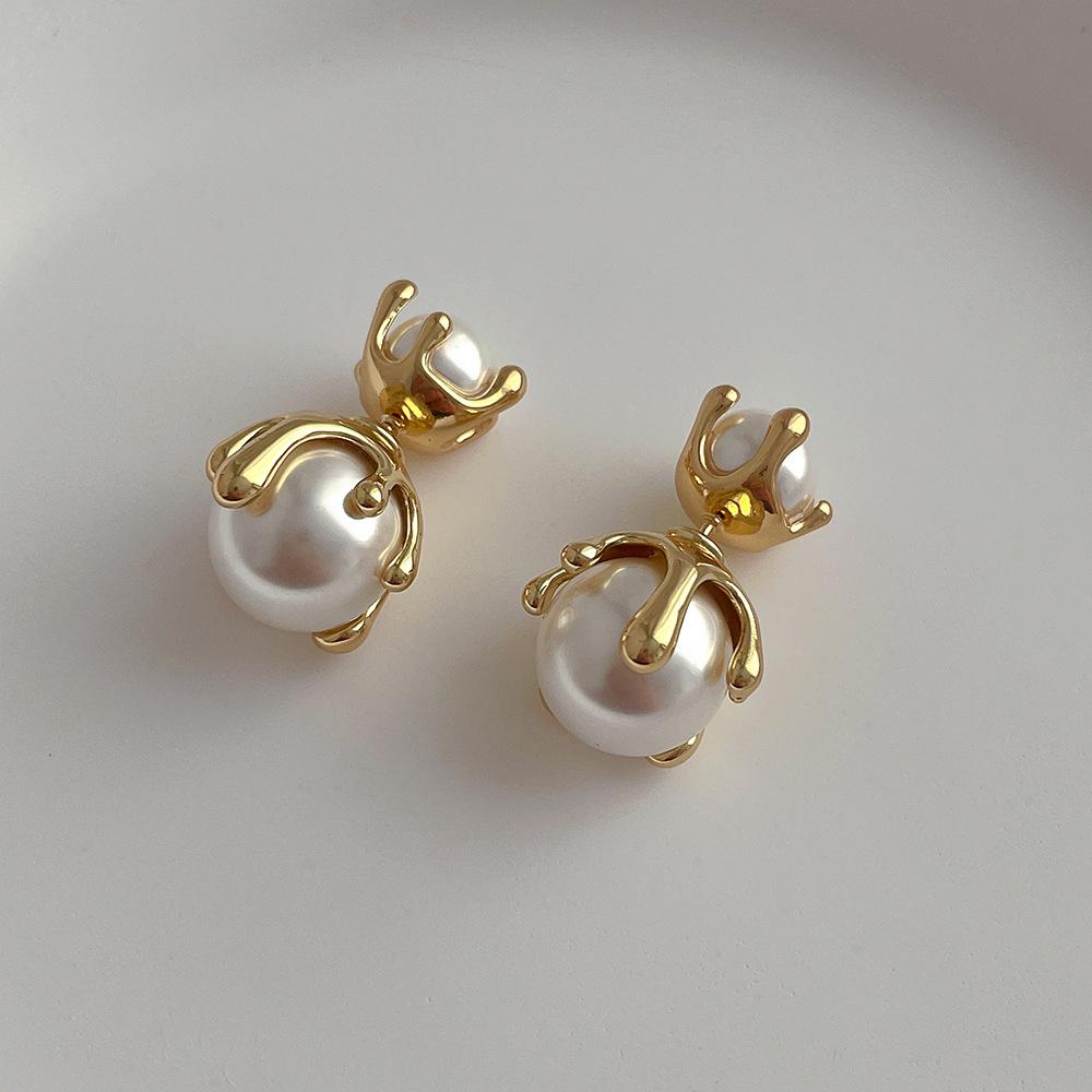 Korean niche design sense front and rear wearing bead metal stud earrings s925 silver needle pearl earrings
