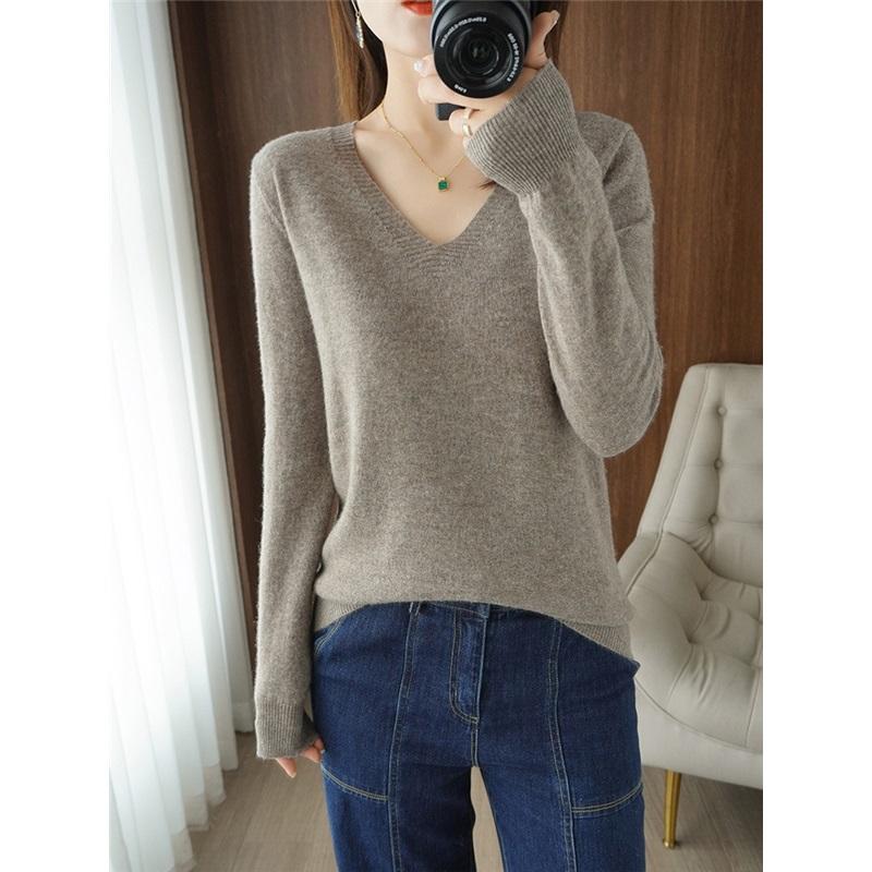 Women's Autumn And Winter Long Sleeved Knitted Top Base Shirt