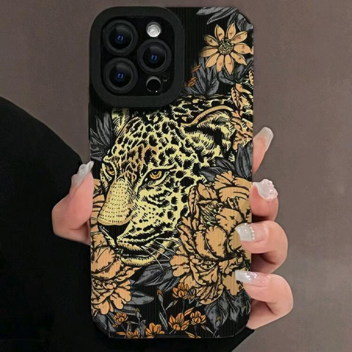 Gold Line Leopard Print Phone Case for Apple iPhone 16Promax/17, Japanese/Korean/European/American styles. iPhone 12