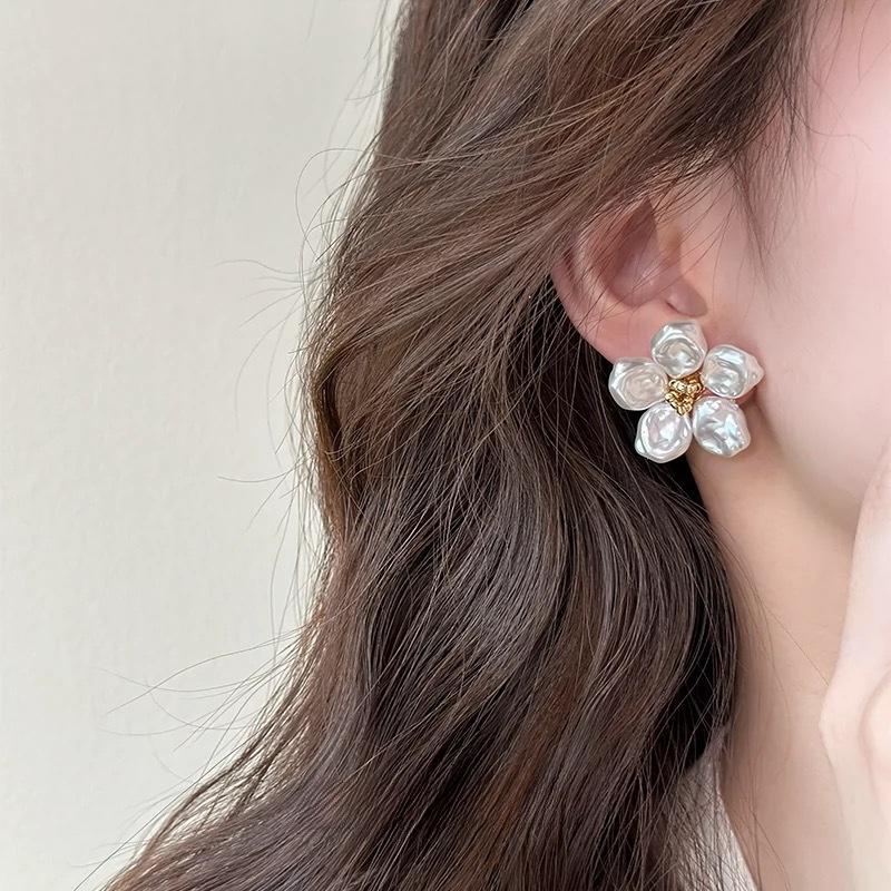 Pearl Stud Earrings: New, Unique, and Trendy Floral Design. Vintage-inspired, Elegant, and High-end Jewelry