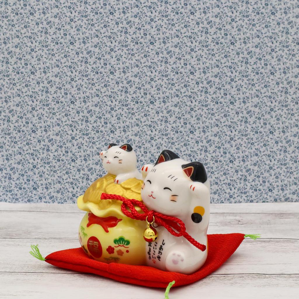 Yakushigama Maneki Neko (Treasure Bag, Parent and Child) Harmony (with Good Luck Sticker)
