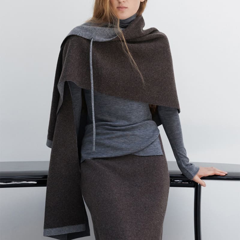 

EMBRACE COLLECTION Wool Cashmere Double Faced Multiway Stole_Melange free