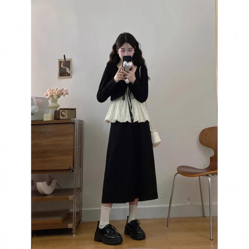 

Large size new product temperament gentle wind lace splicing strap top + high waist meat-covering skirt two-piece set M
