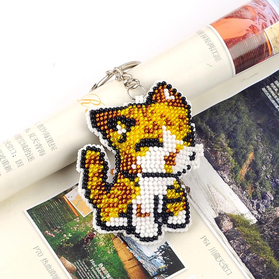 Beaded Kitten Keychain Pendant: Cross-Stitch Cartoon Backpack Charm Kit