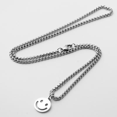 Collier Smiley en Acier Titane Tendance Cool Chaîne Pull Femme Pendentif Hip Hop Homme Accessoires Couple Pendentif Personnalisé