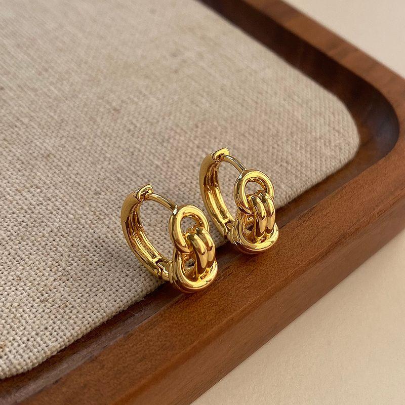 

Light Luxury European and American Retro High-End Knot Earrings with 925 Silver Needles, Niche Design Ear Accessories, 2025 New Model for Women Gold