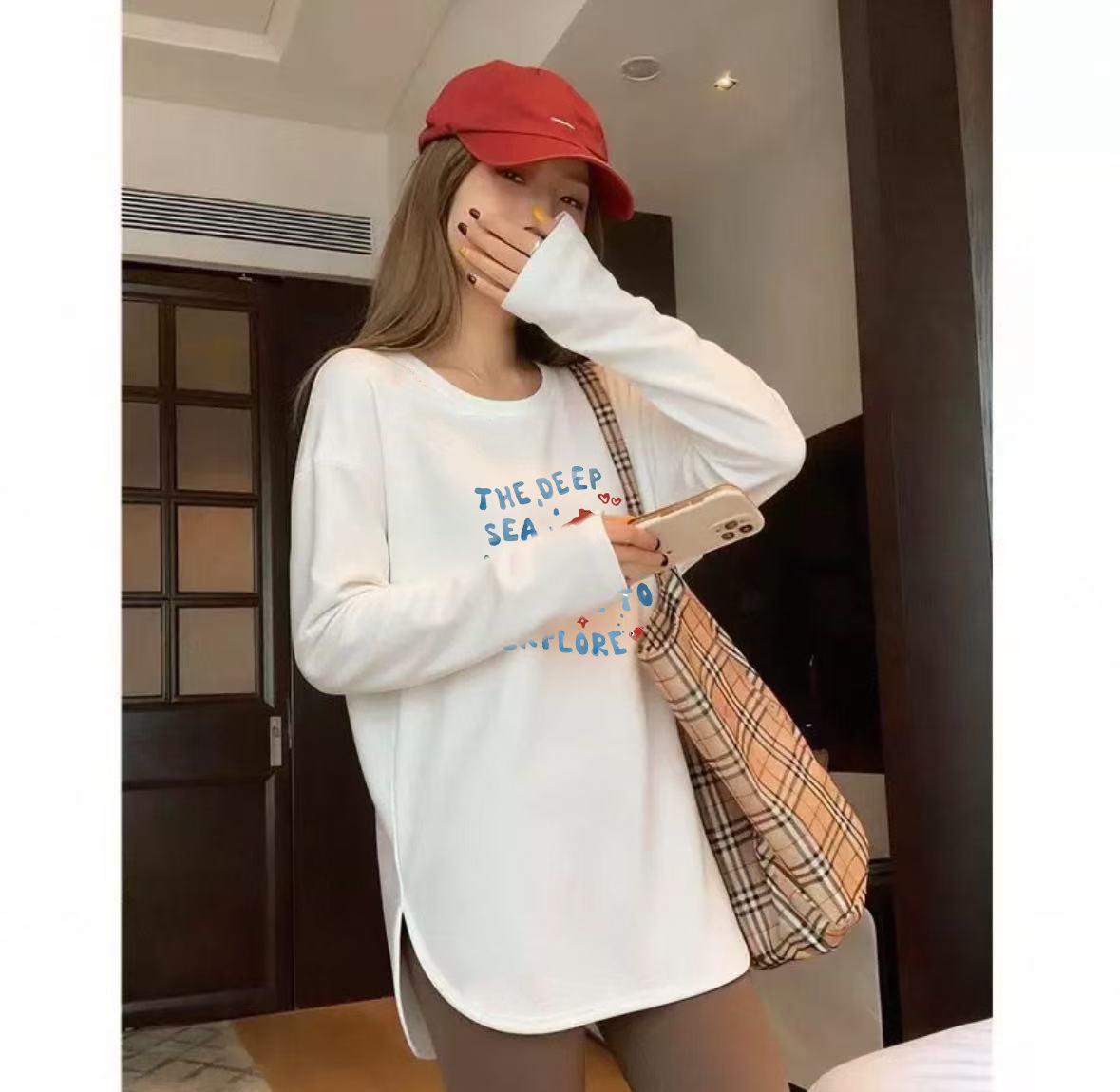 

Women s Mid-Length White Thermal Fleece Base Layer Shirt - Long Sleeve, High-End Feel, Autumn/Winter, Printed Design, Buttocks-Covering. XXL