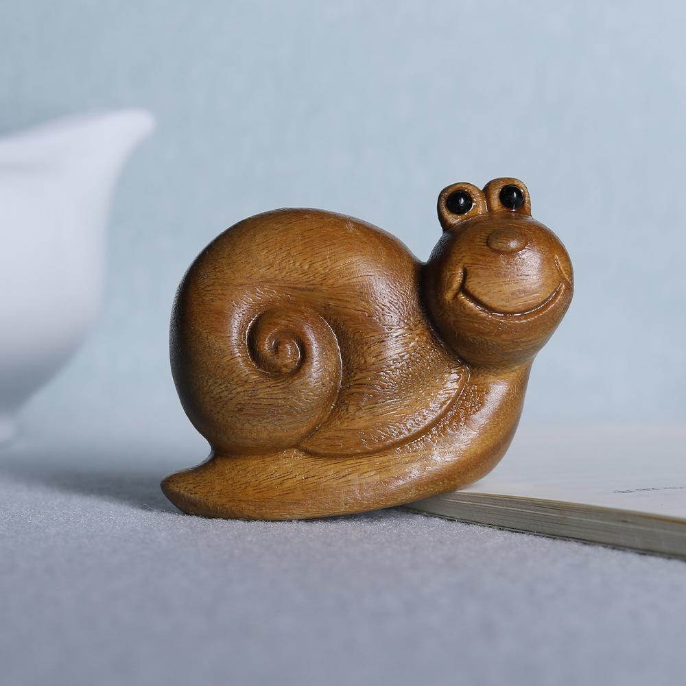 Wooden Snail Figures,Green Sandalwood Carving Smiling Snail Statuette,Cute Desktop Ornament,Office Decoration Home,funny Gifts