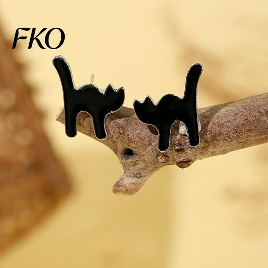Unique Holiday Gifts for Friends 1 Pair Halloween Earrings Women, Skeleton Spider Pumpkin Detailed Alloy Charms Ghost Bat Dangle Earrings, Gothic