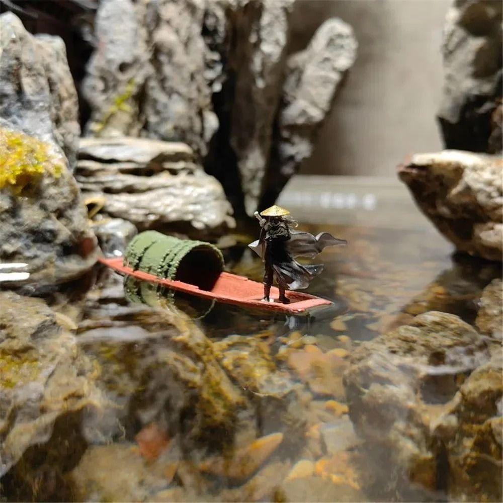 Creative Chinese Swordsman Figure Mini Cat Sculptures Model Statue Ornament  Gift