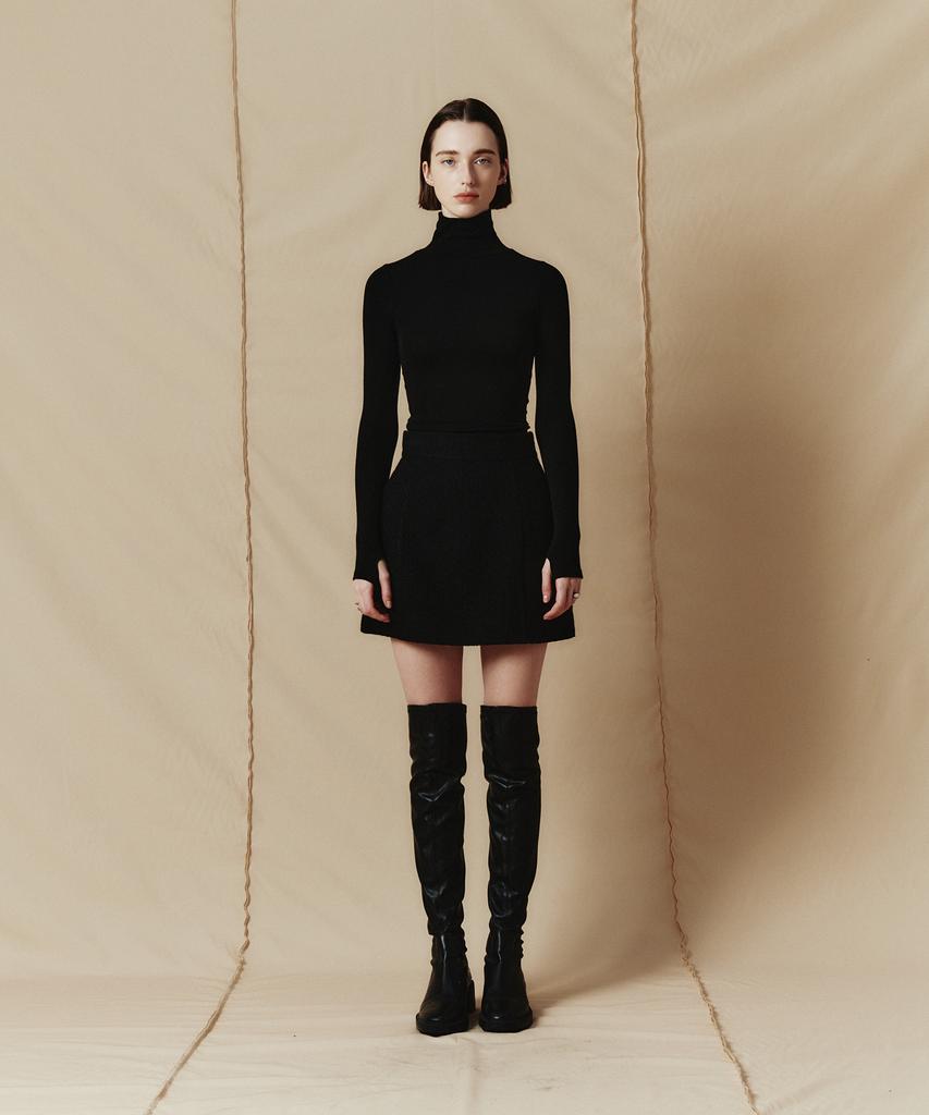 Naiteupeullou Tencel Wool Turtleneck Sweater (Black)