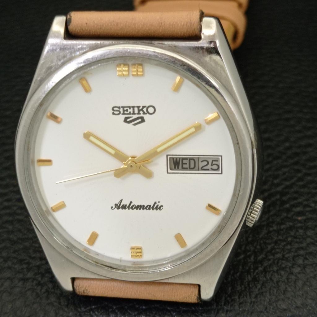USED VINTAGE SEIKO 5 AUTOMATIC 7009A JAPAN MENS WHITE COLOR DIAL WATCH a433211-2 R115-a433211
