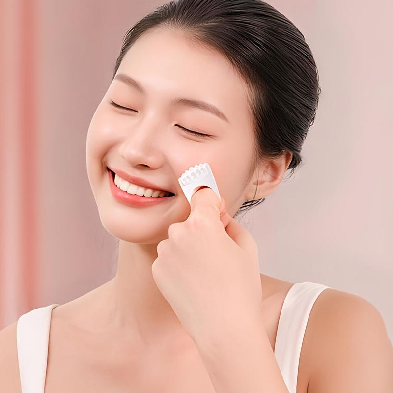 Portable Manual Face Roller with Acupressure Nodes Puffiness Relief Massage Tool for Eye Area, Jawline, Cheek
