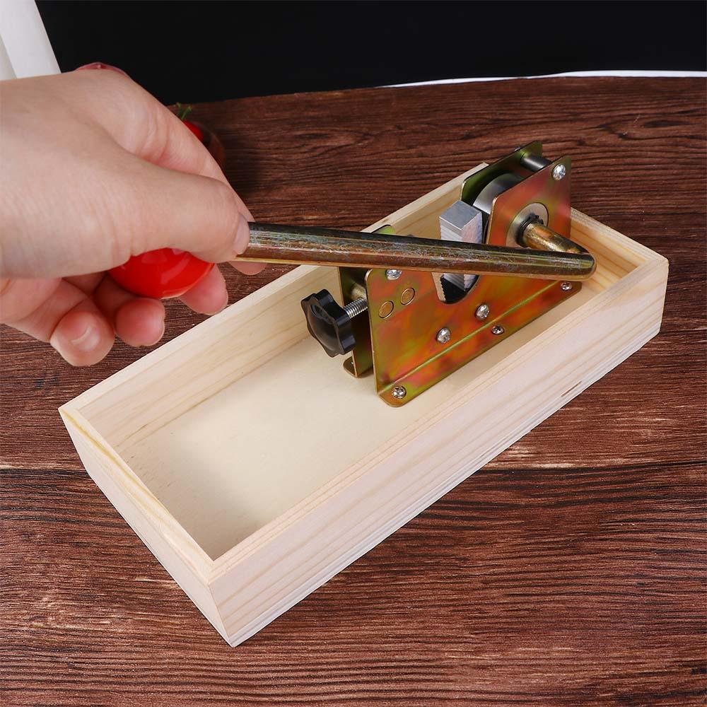 Nut Tongs Wooden Base Heavy Duty Easy to Use Walnut Pliers Nut Sheller Nutcracker Chestnut Opener