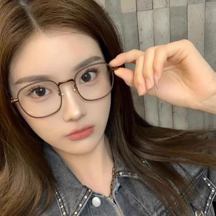 Anti-Blue Light Discoloration Glasses Round Frame White Plain Student Glasses Frame Degree Myopia Finished Product Generation Tide