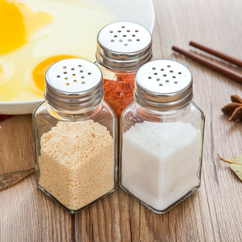 Kitchen Glass Spice Bottle Barbecue Seasoning Bottle with Lid Salt and Pepper Shaker Pepper Shaker Mini Seasoning Jar Set