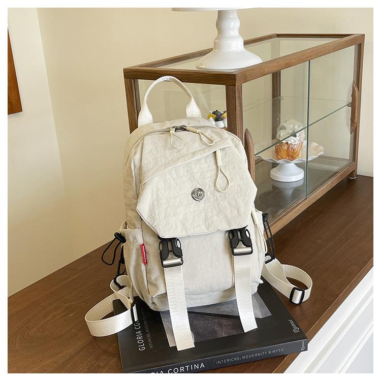 Large capacity backpack Women's casual versatile cloth bag Student schoolbag Mountaineering bag Lightweight travel backpack